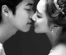 吻你在黑白之间