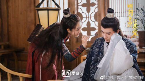 下错蛊后，裴总成了我的小娇夫